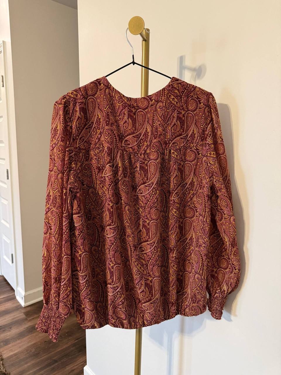 Sam & Jess Blouson V‑Neck Top Crisp Merl M NWT Lightweight Modern MSRP$59