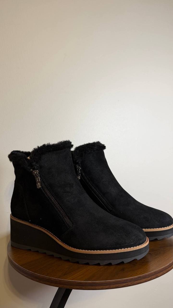 Easy Spirit Ankle Booties 9M Black Suede Comfort New in Box