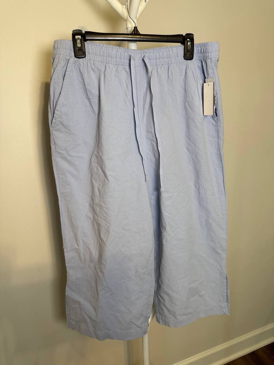Gloria Vanderbilt Wide‑Leg Cropped Pants – Size L – NWT – $42