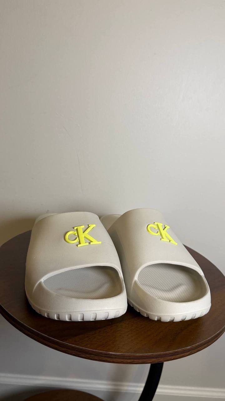 Calvin Klein Jeans Nanzey Slides 10M Light Natural Logo Slip‑On NIB msrp$59