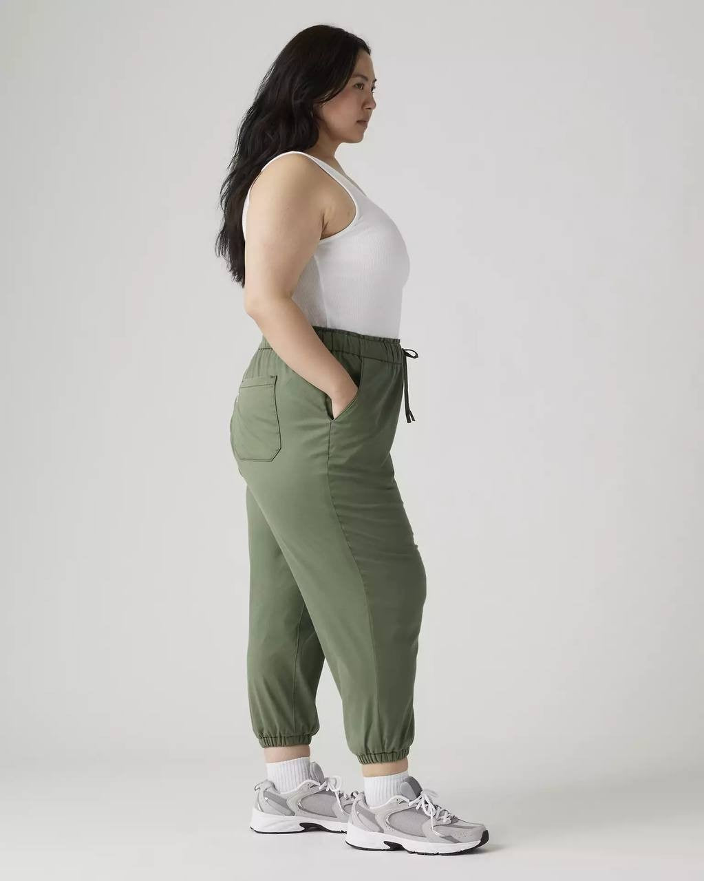 Levi’s Off Duty Joggers Plus Size Green 22W NWT $59.50