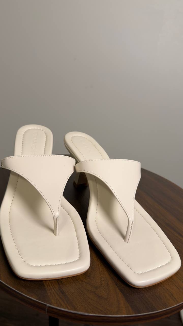 Coach  Heritage   Sandals  Chalk  Leather  8 B  New  in  Box  $175