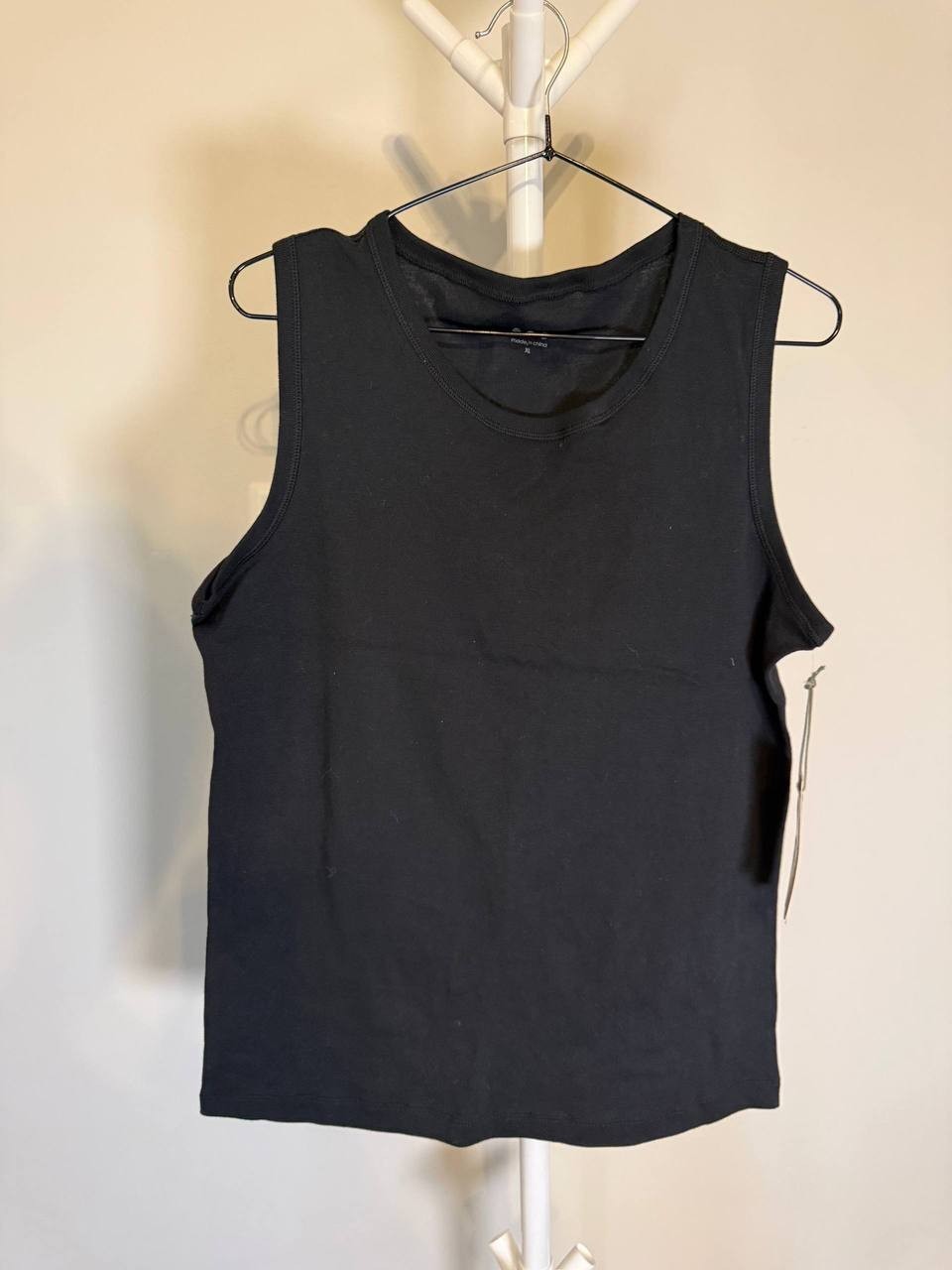 Three Dots Ribbed Crew‑Neck Tank – XL – Black – NWT – $40