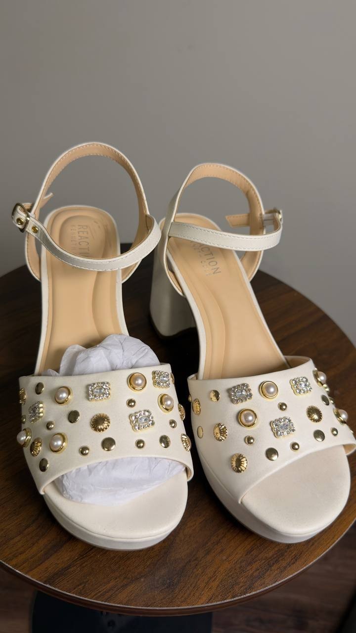 Reaction  by  Kenneth  Cole  Platform  Sandals  Ivory  8.5M  New  $99