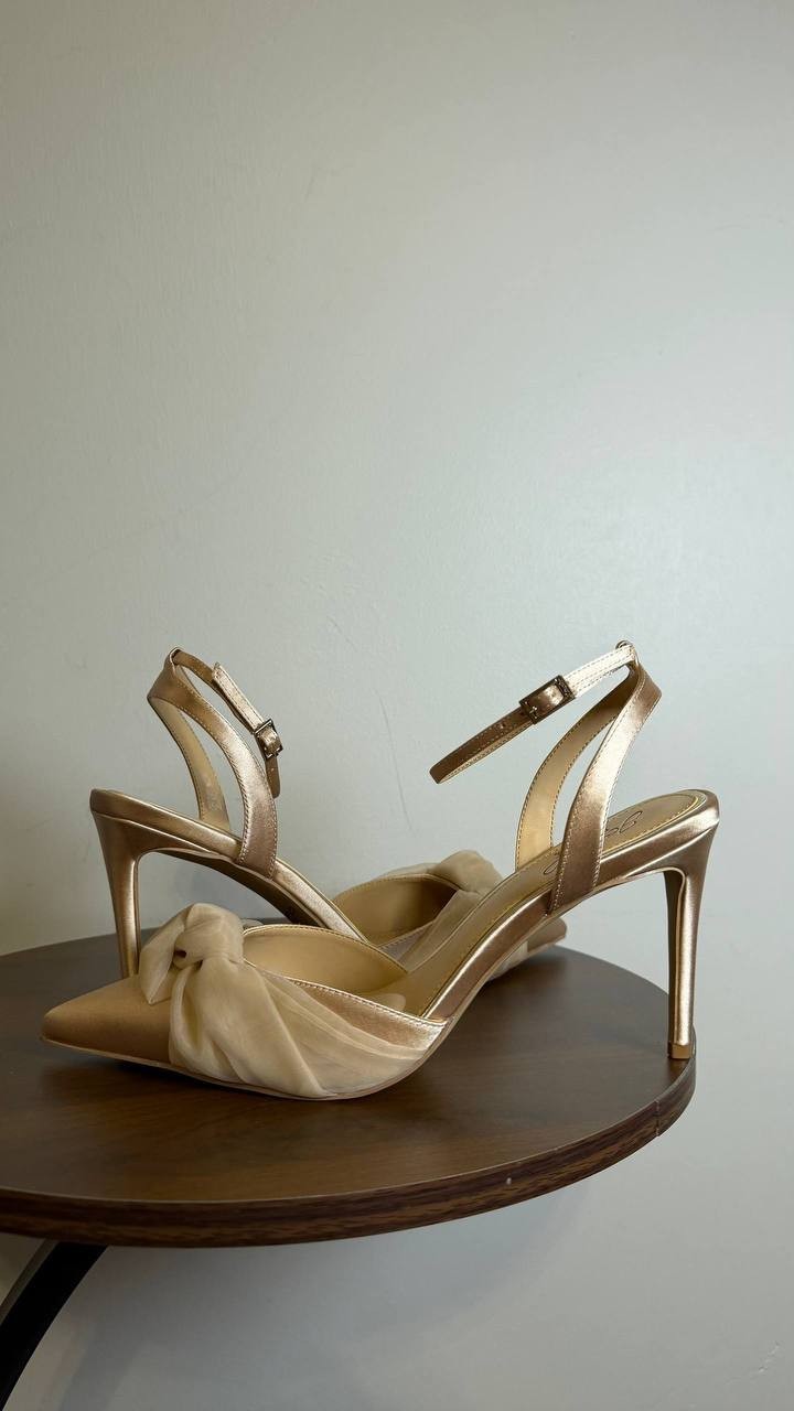 Badgley Mischka Jewel Evening Knot Pumps 11M Nude Satin New in Box MSRP $99