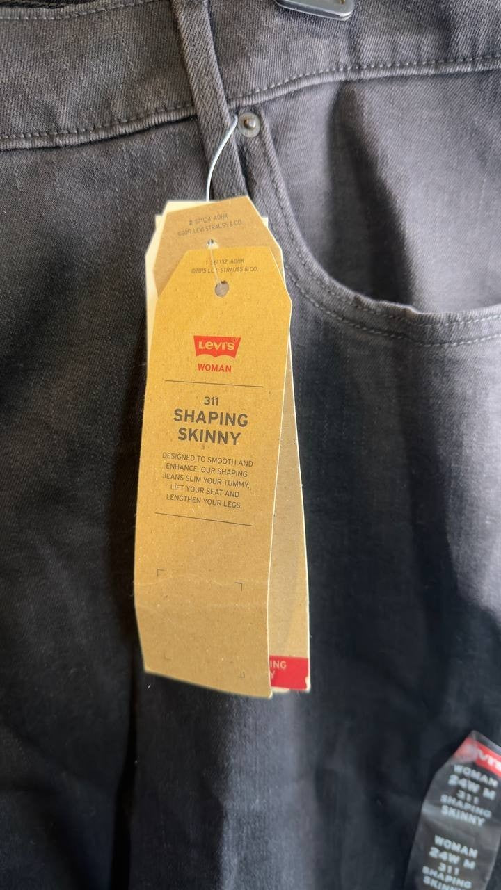 Levi’s 311 Shaping Skinny Jeans Plus Size 24W Soft Black NWT $69.50
