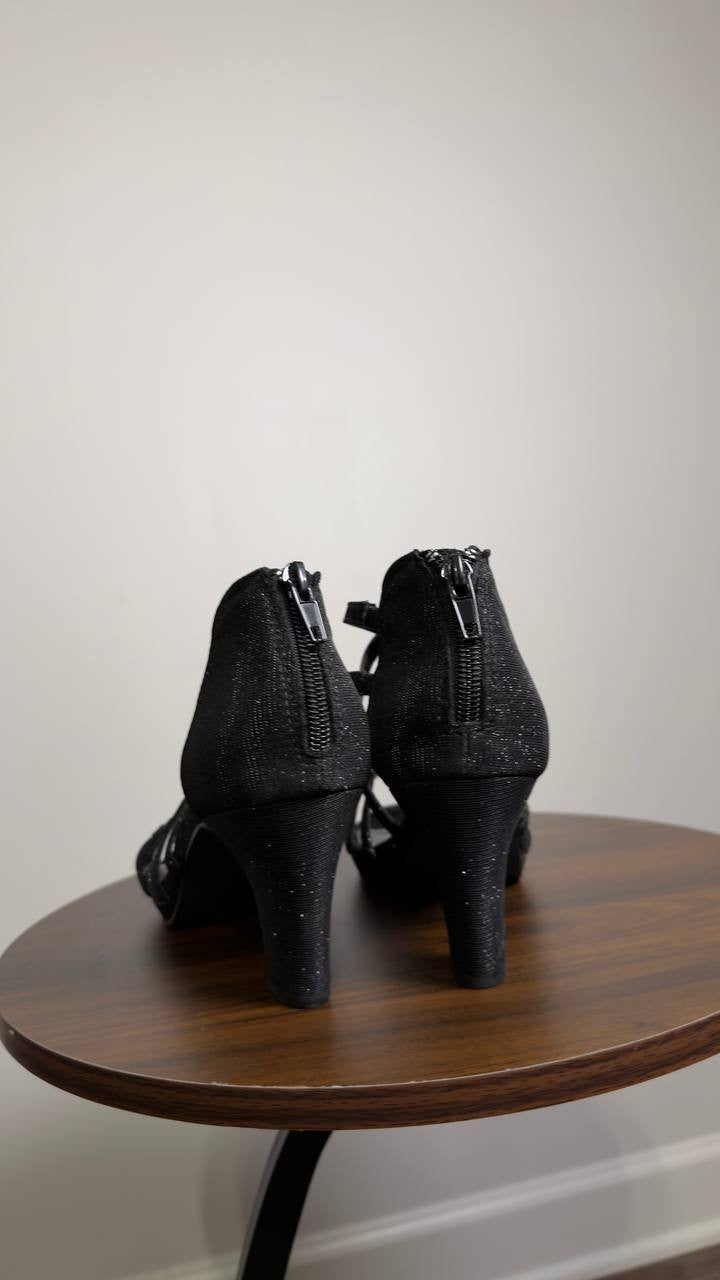 Easy Street Alive 5  Heeled  Sandals  Black  8.5  M  New  $70