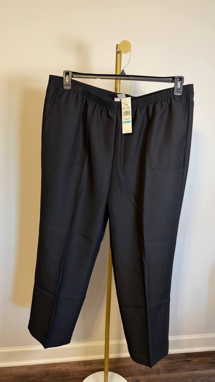 Alfred Dunner Women’s Plus Classics Average Length Pant Black 20W $42.50 NWT
