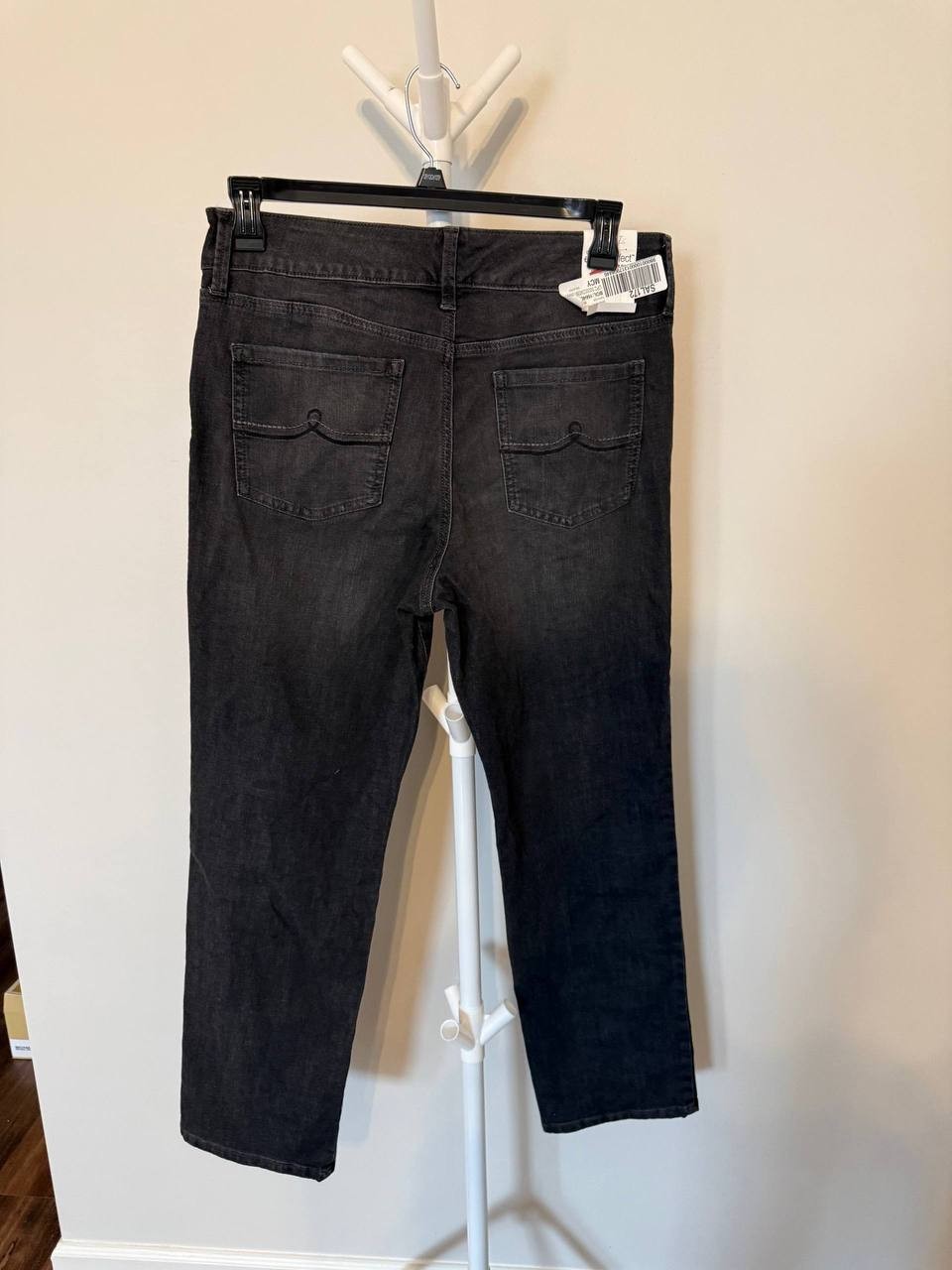 Gloria Vanderbilt High‑Rise Straight Jeans–Whiskers-Size 12 – NWT – MSRP$54
