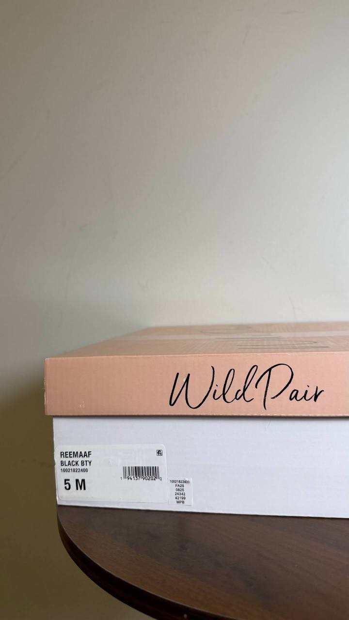 Wild Pair Black Microfiber Dress Sandals Size 5M NIB MSRP $69.90