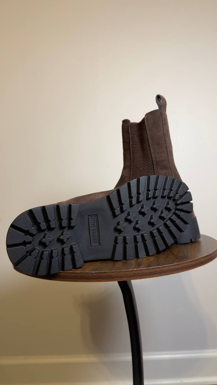 Steve  Madden  Chelsea  Booties  Brown  Suede  6.5  New  With Box  $149