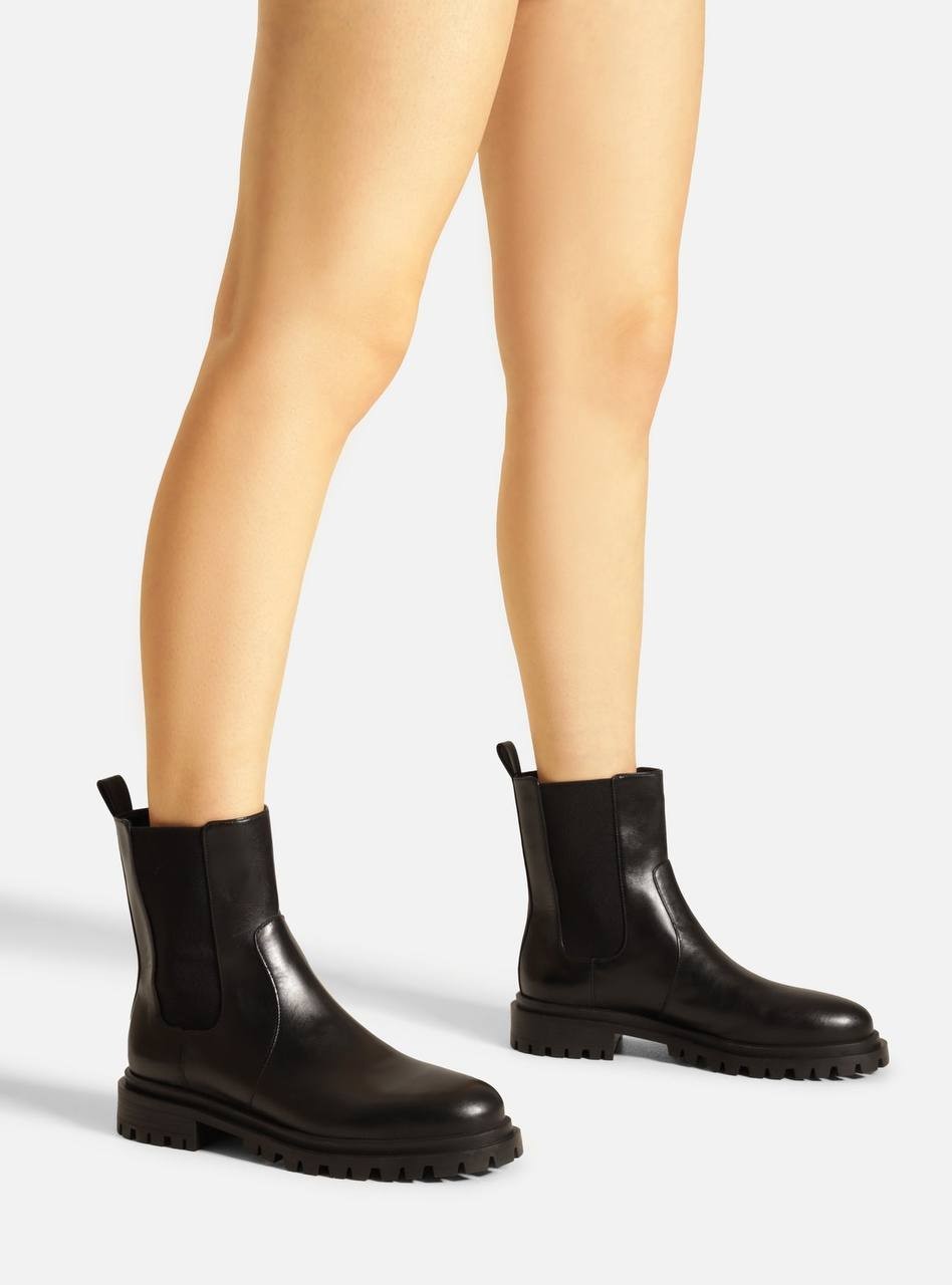 Arezzo Black Leather Boots 9B NIB MSRP $139