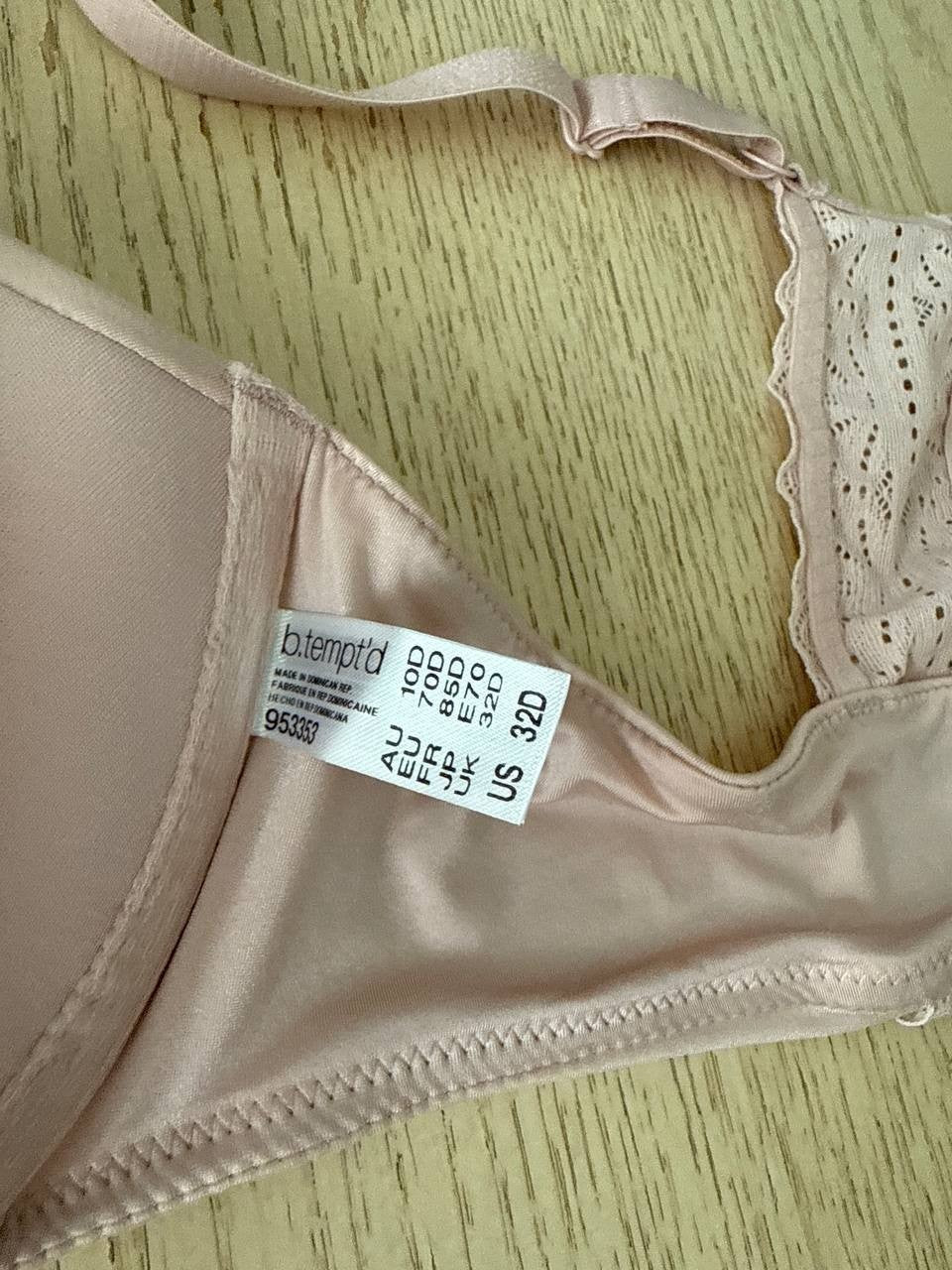 b.tempt’d by Wacoal Women’s Front Close Underwire T-Shirt Bra 32D Blush Pink