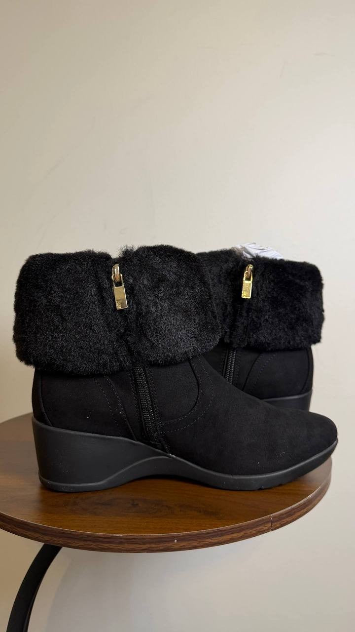 Jones New York Carlyta Cozy Wedge Booties Black 7.5M Microsuede MSRP $89.50 NWB