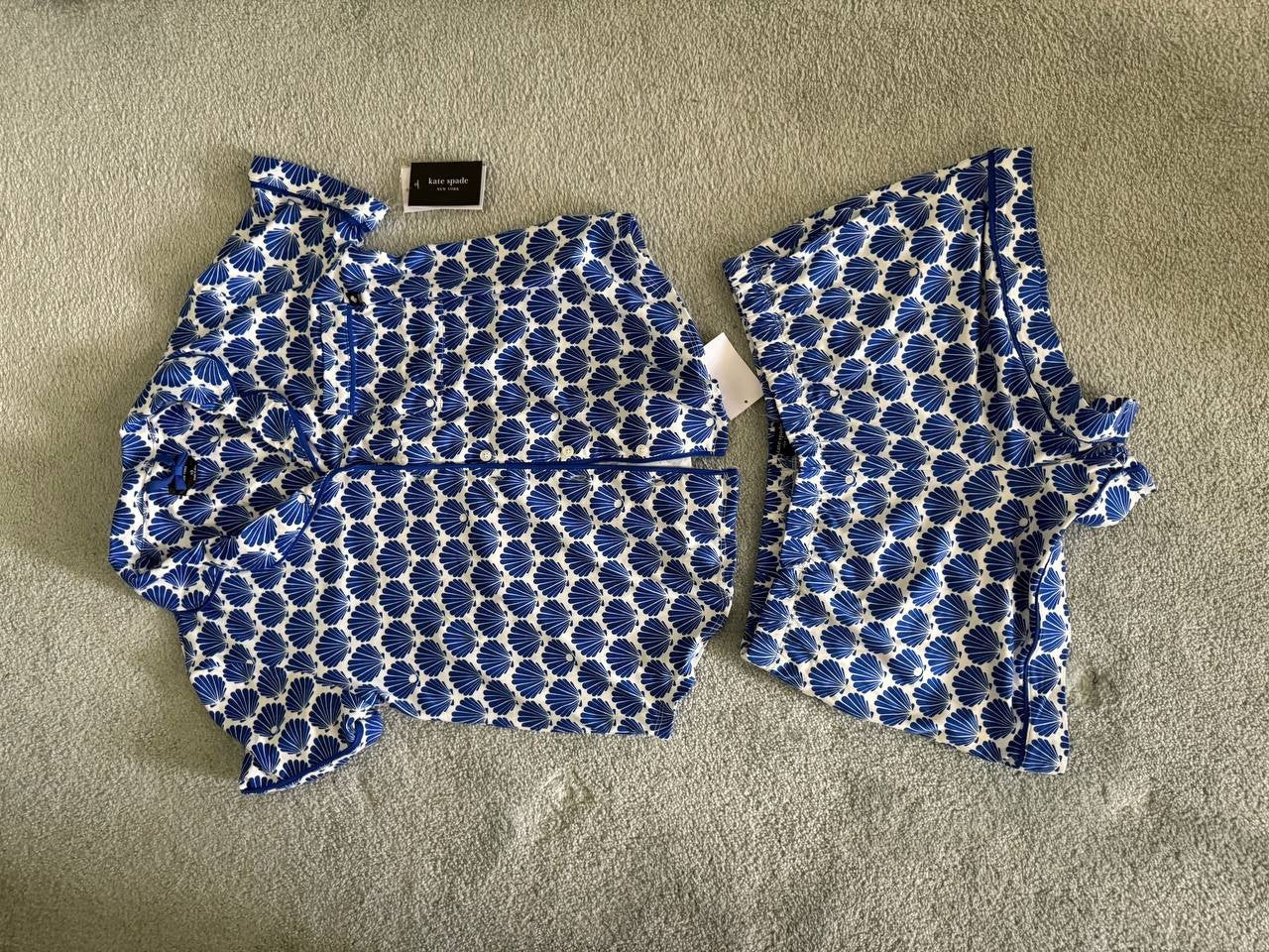 Kate Spade New York Blue Scallop Shell Pajama Set - Top &amp; Shorts L/G S/P