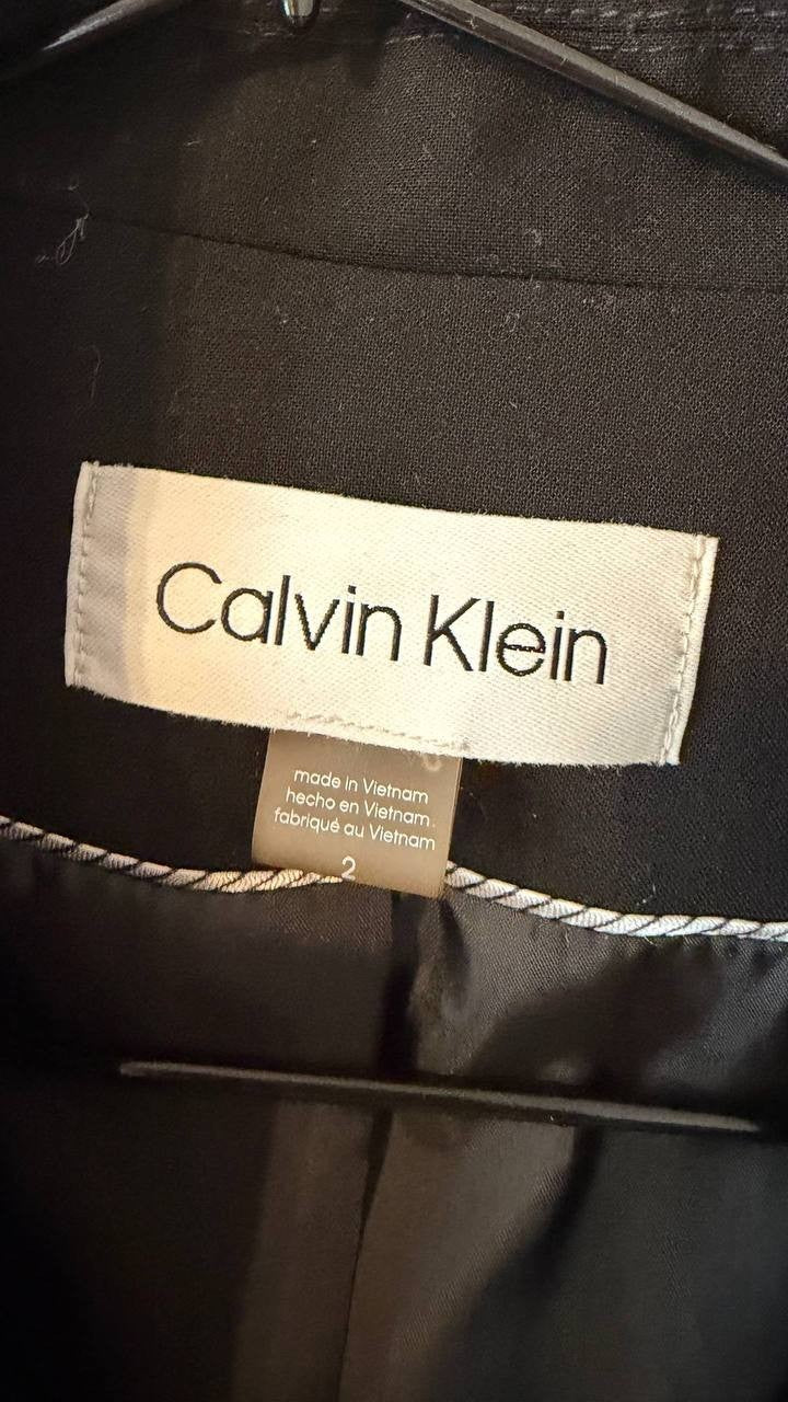 Calvin Klein Black Two‑Button Short Jacket Size 2 NWOT Tailored msrp$129