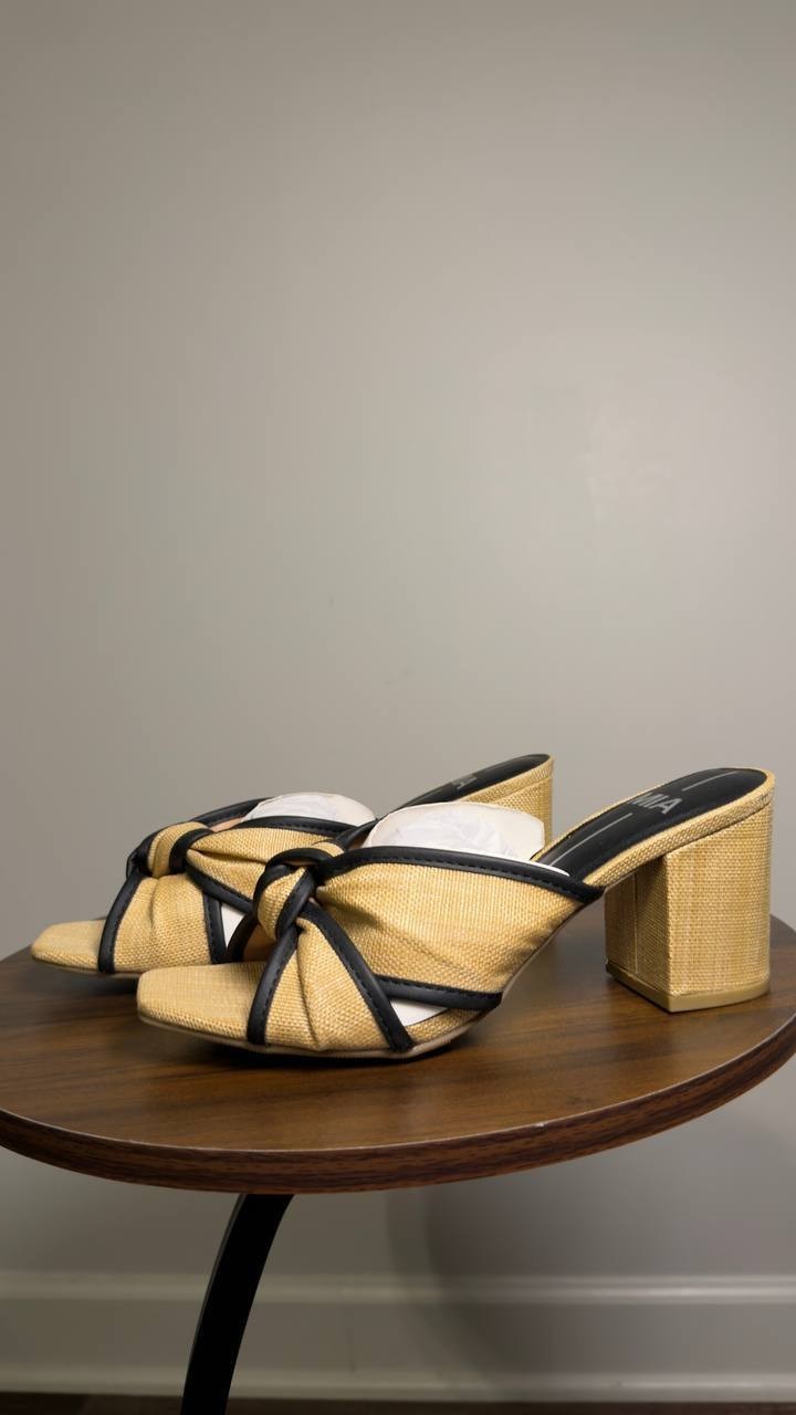 MIA  Shoes   Block  Heel  Sandals  Natural/Black  7M  New  $60