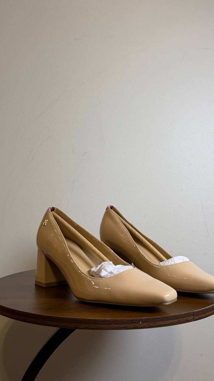Tommy Hilfiger Opheili Block Heel Pumps Ivory 6.5M Synthetic MSRP $89 NWB