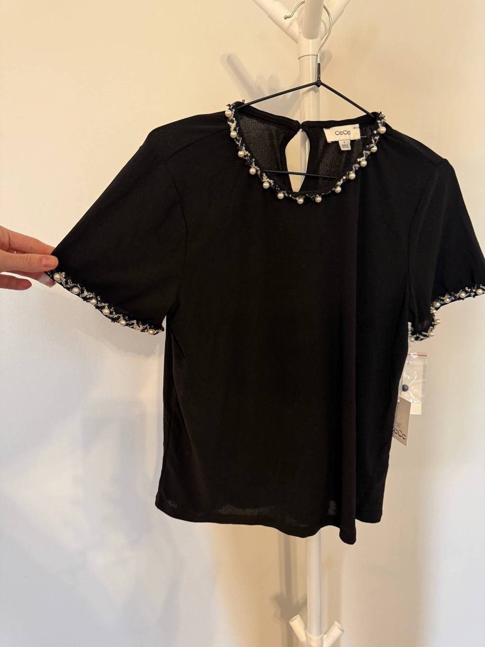 CeCe Faux‑Pearl Embellished T‑Shirt – Size S – Black– NWT – $59