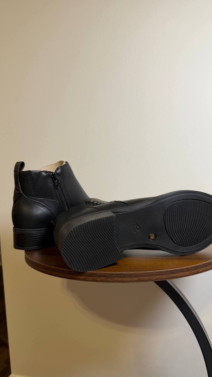Easy Spirit Lorand Booties 6.5M Black Faux Leather Almond Toe New In Box msrp$99