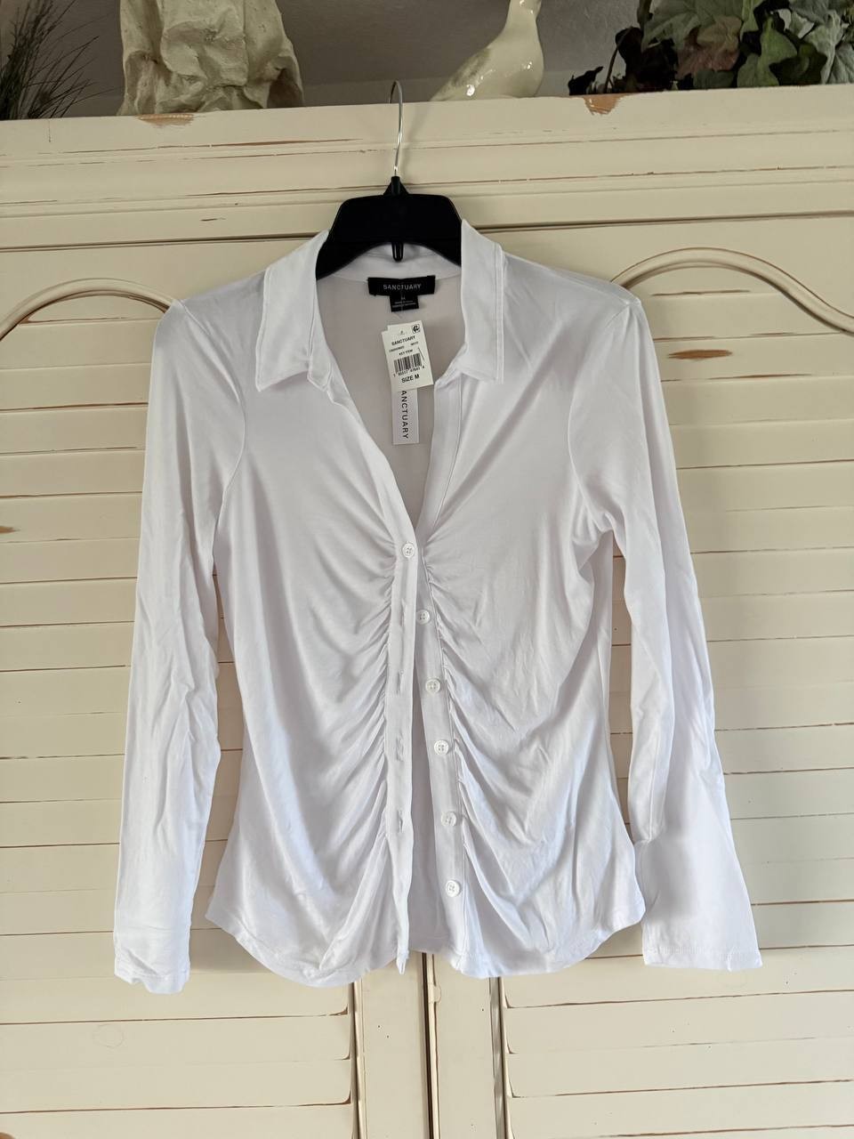 Sanctuary White Ruched Button Front Knit Top – Size M – NWT
