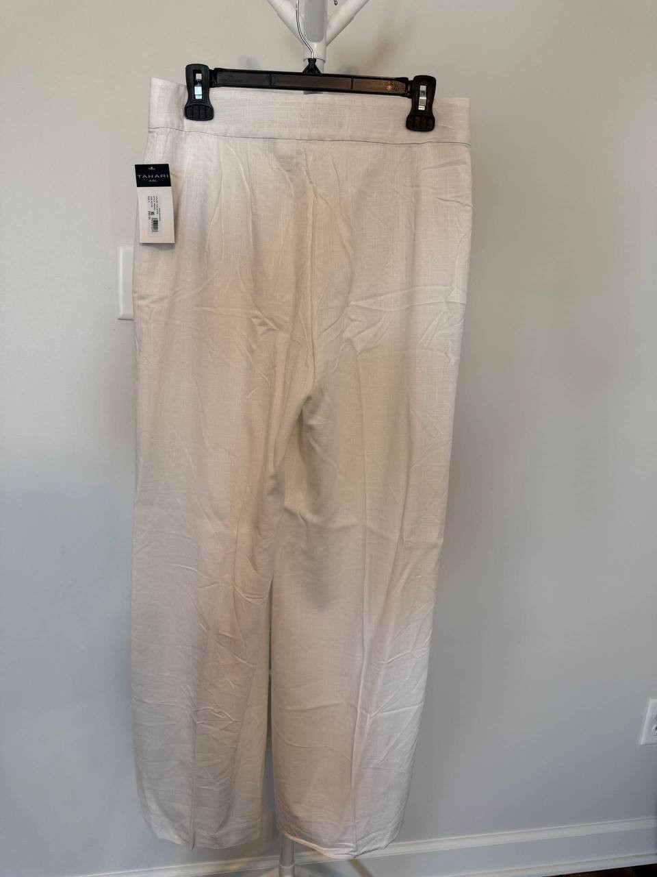 Tahari Petite Wide‑Leg Pants – Size 6 – NWT – $99