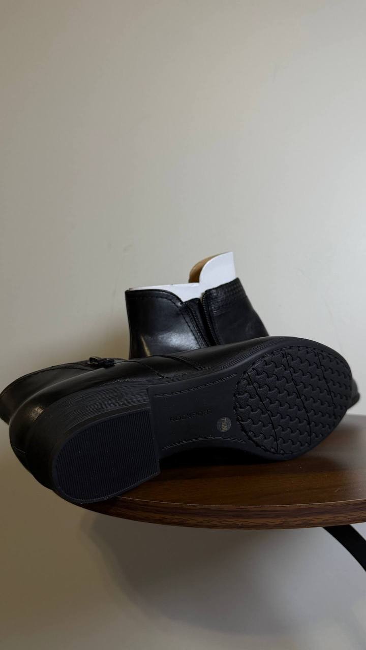 Rockport Carly Booties 7.5M Black Leather Zip Block Heel New in Box