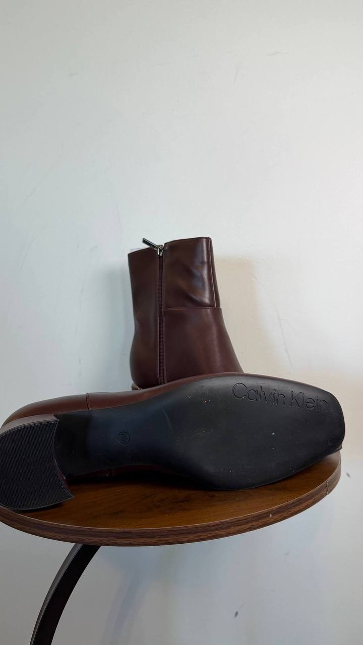 Calvin Klein Parry Block Heel Ankle Booties Dark Red 11M Man‑Made $129 NWB