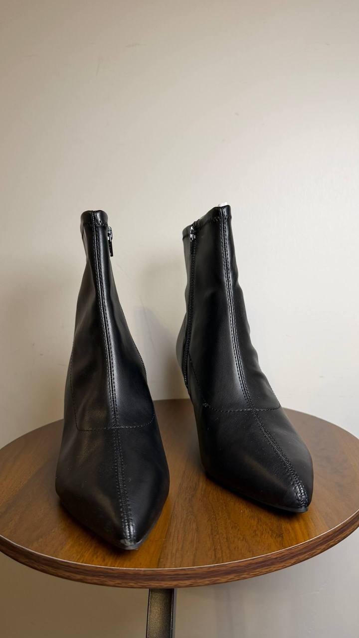 Wild Pair Mannon Heeled Booties Black Pointed Toe Women’s 8M NWB $69.90