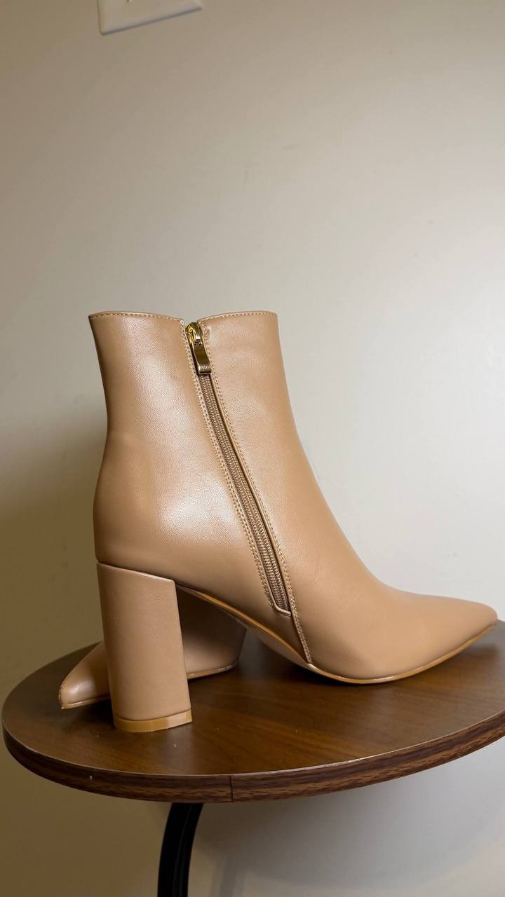 G.C. Shoes Nude Faux Leather Booties Size 8 New in Box $99.99
