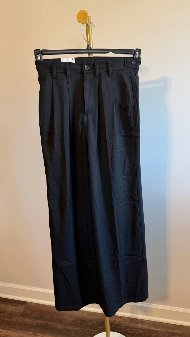 Cotton On Men’s Super Baggy Pleated Pant Black 28 $69.99 NWT
