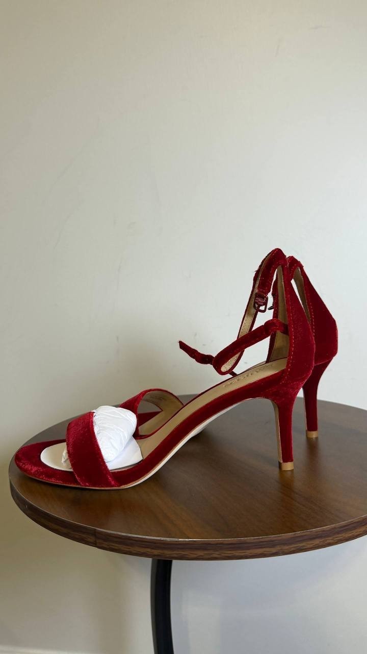 Lauren Ralph Lauren Red Velvet Mid Heel Sandals 7.5B NIB MSRP $148