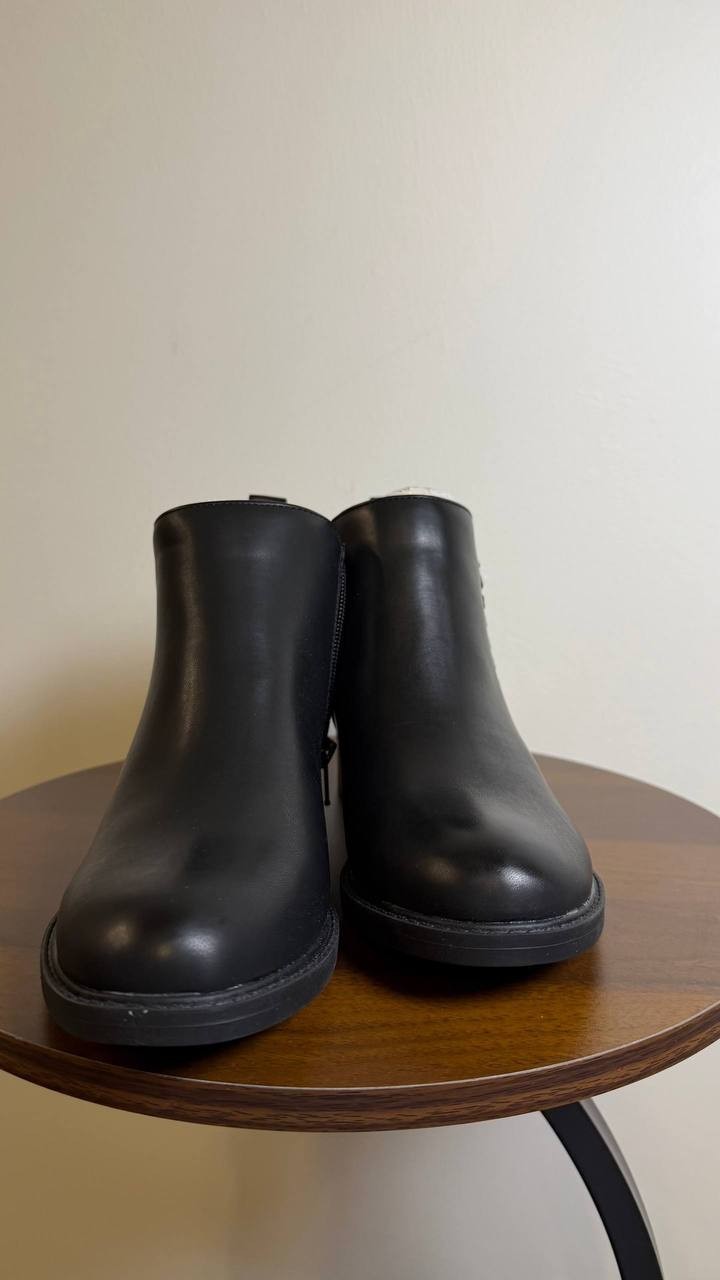 Easy Spirit Lorand Booties 6.5M Black Faux Leather Almond Toe New In Box msrp$99