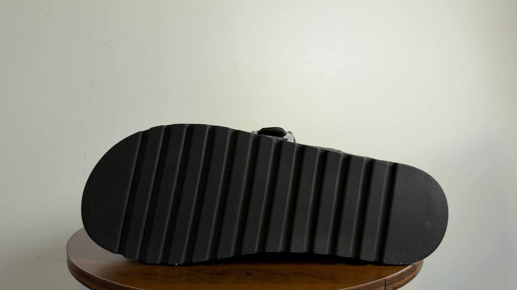 Blowfish Malibu Skylar Clogs 11M Black Slip‑On Buckle Studded NIB $74.99