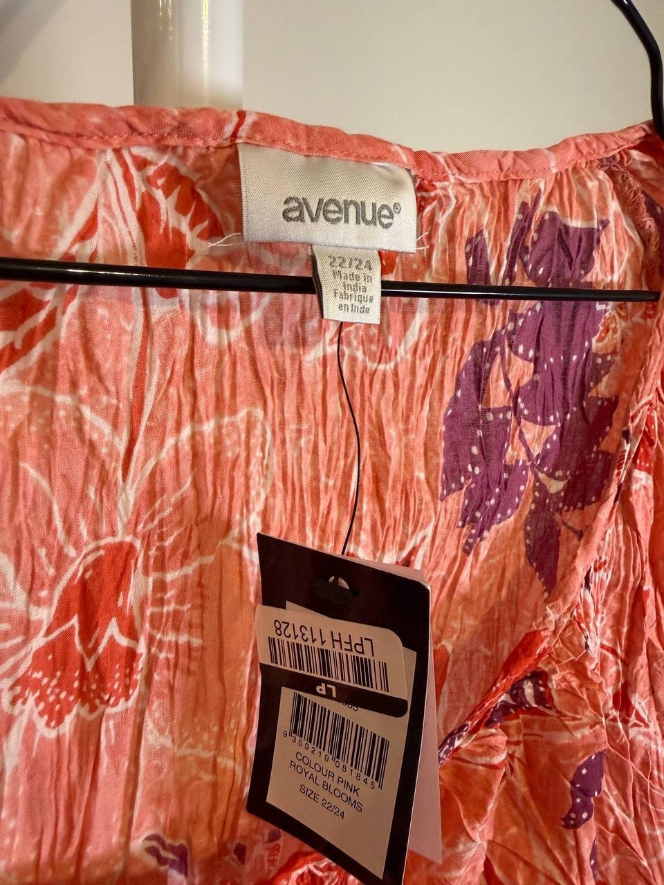 Avenue Plus‑Size Dress –Floral Pink– Size 22/24 – NWT