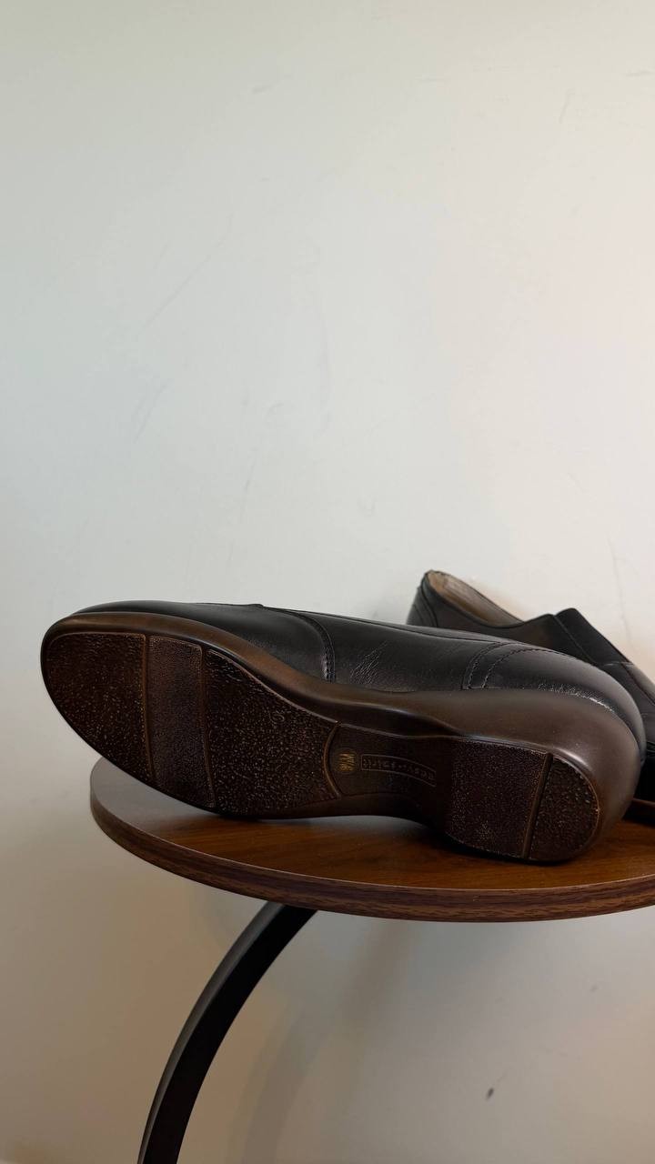 Easy Spirit Daisie Women’s Cutout Slip-On Flats Black 9.5M Leather $105 NWB