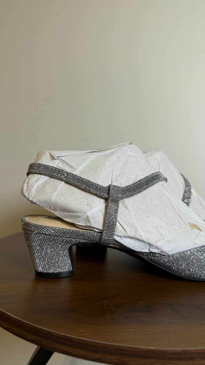 LifeStride Women’s Pumps 8.5M Pewter Fabric – New in Box – MSRP $79.99
