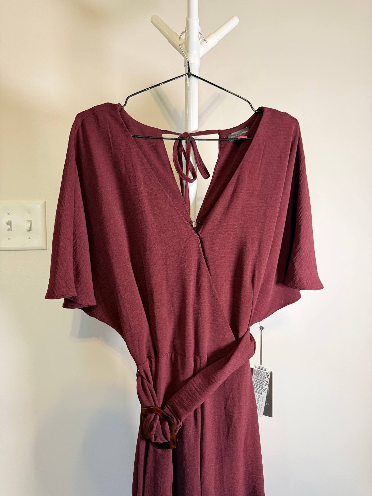 Vince Camuto Open‑Back Wide‑Leg Belted Jumpsuit – Black/Crisp Merlot NWT XS-XL
