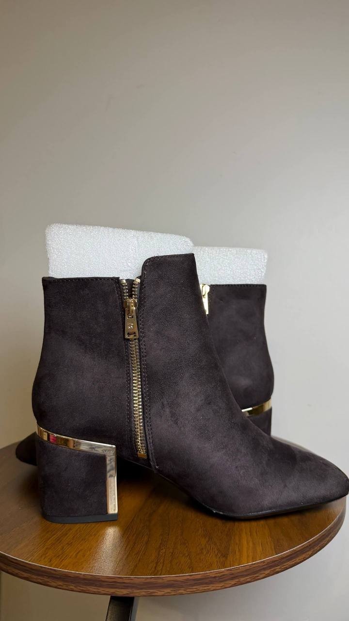 DKNY Kylah Block Heel Booties Brown Suede Women’s 7.5 NWB Square Toe $159