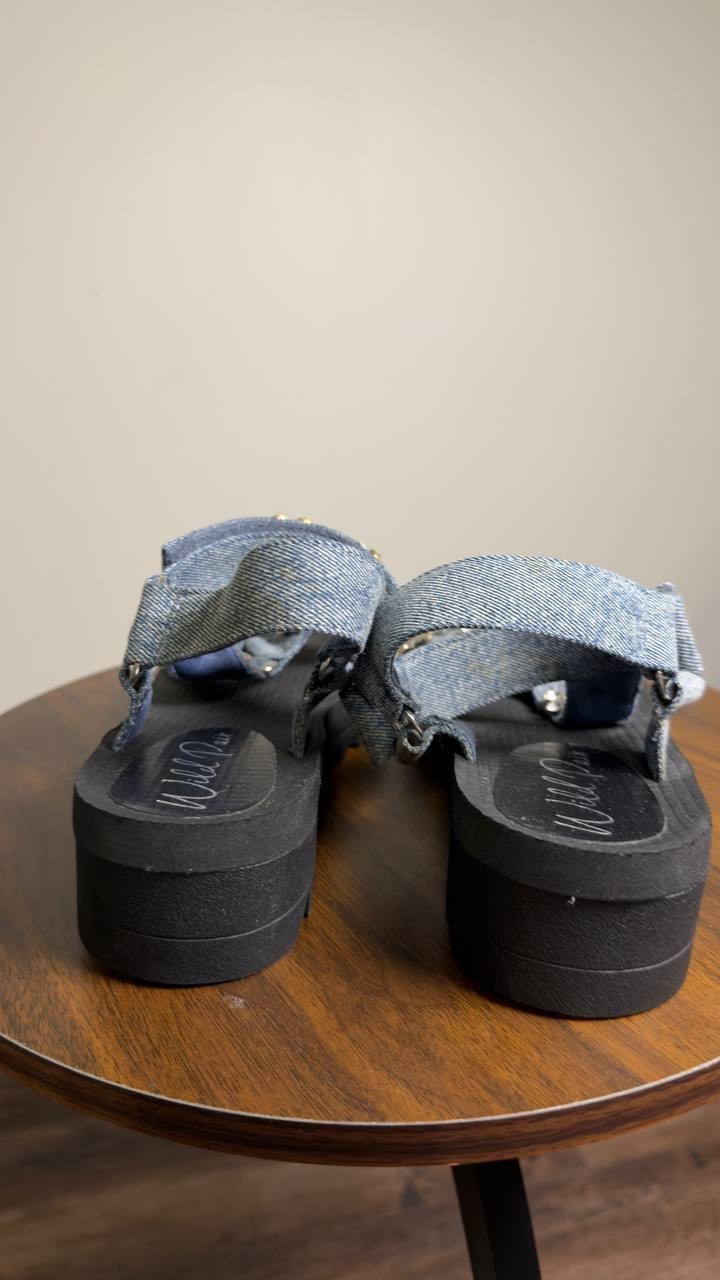 Wild  Pair  Sporty  Sandals  Denim  6  M  New  $69.90