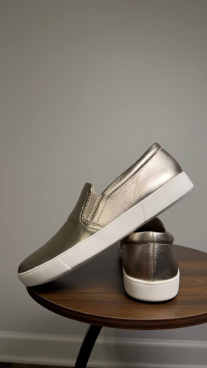Naturalizer  Slip‑On  Sneaker  Silver  Man‑Made  9.5W  New  $99