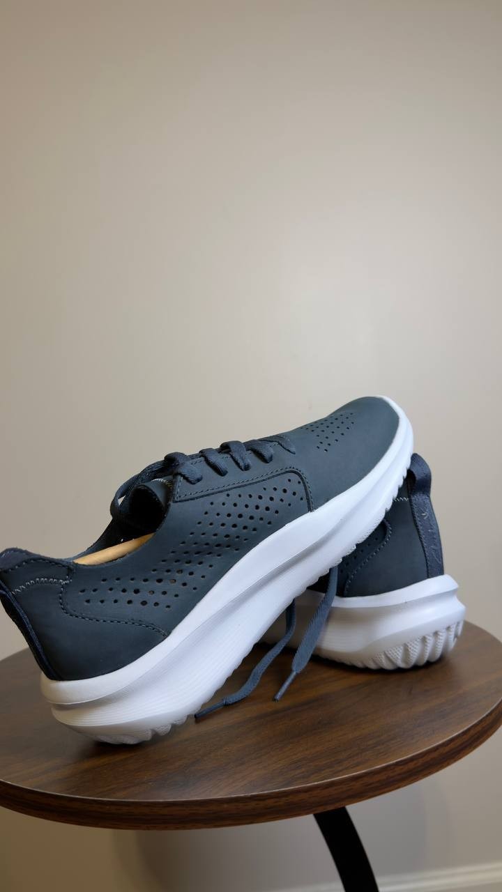 Clarks Sneakers Navy 7.5 M New $85.00