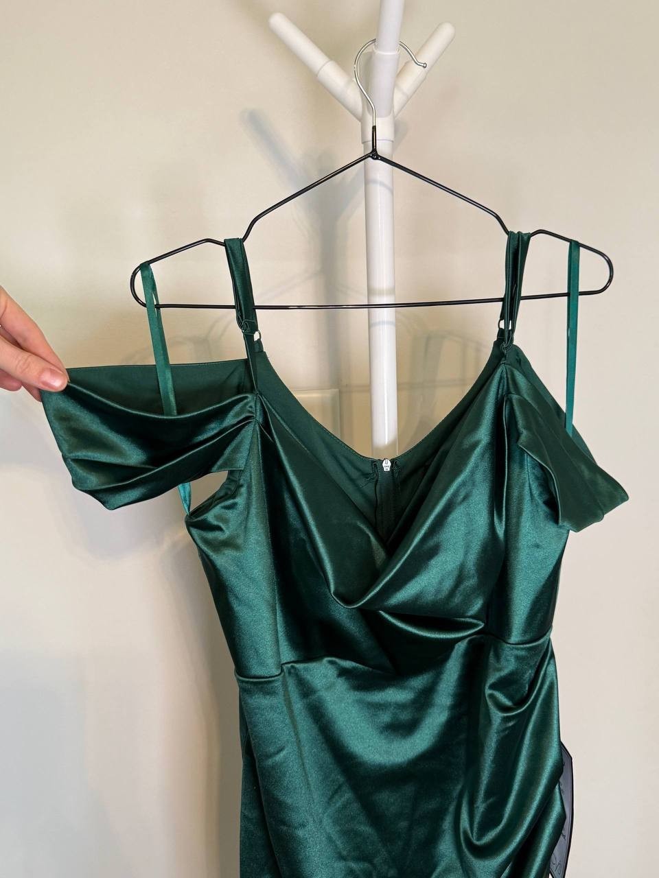 Driftwood Women’s Dress-Size-14W-Off‑Shoulder Spaghetti Strap-Black-Damaged- $99