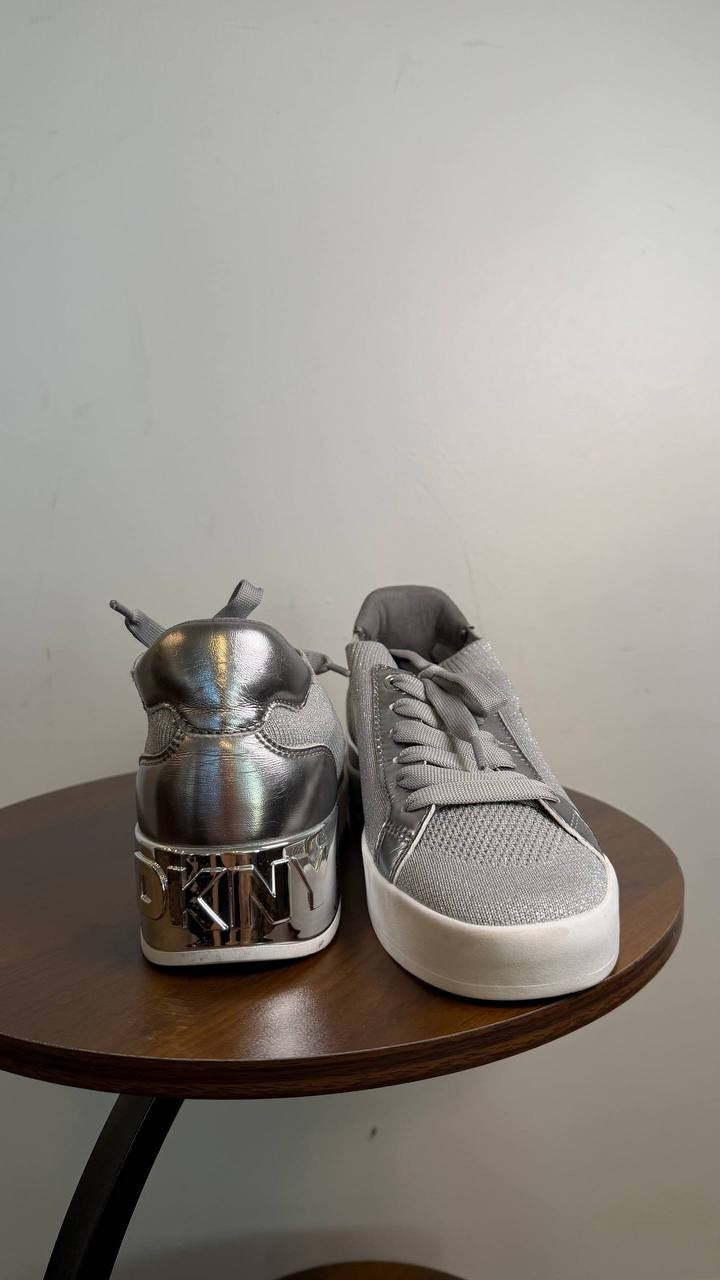 DKNY Mallory Lace-Up Sneakers Grey/Silver 7.5M Man‑Made MSRP $129 NWOB