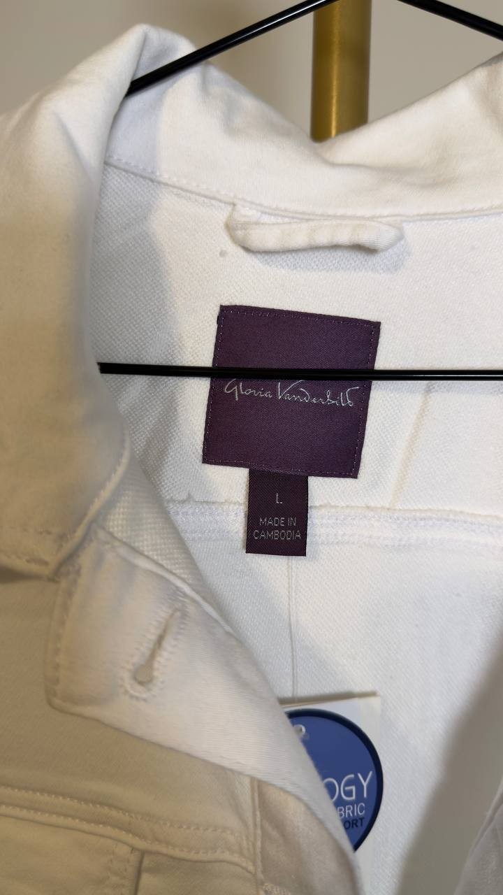 Gloria Vanderbilt Amanda Classic Denim Jacket Vintage White L NWT $75