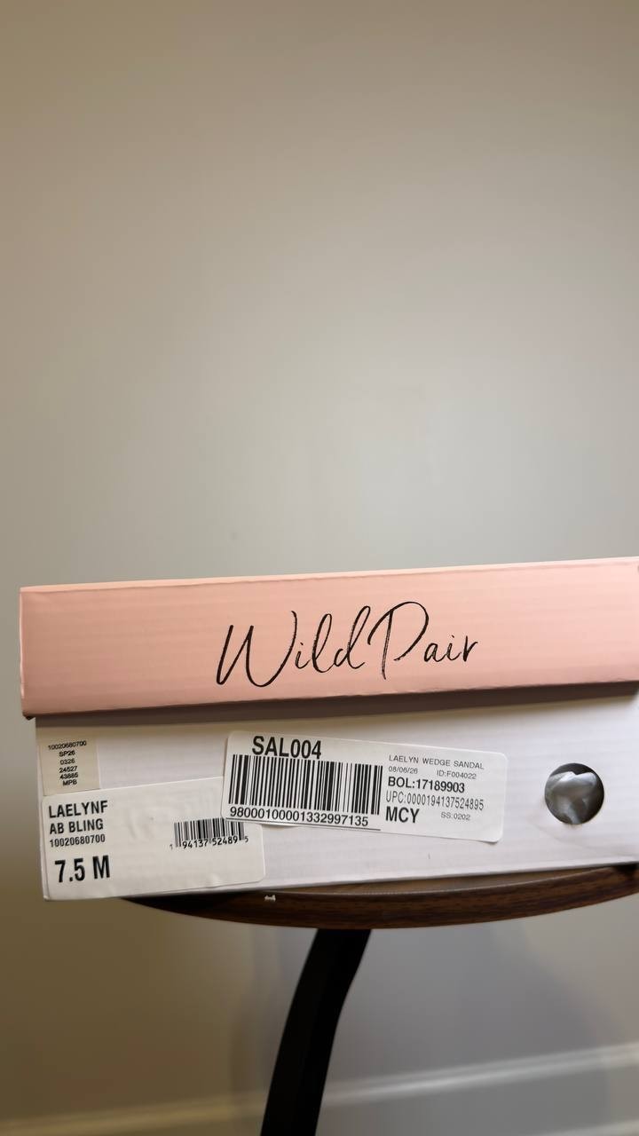 Wild  Pair  Laelyn  Wedge  Sandals  Bling  Fabric  7.5M  New  With  Box  $79.50