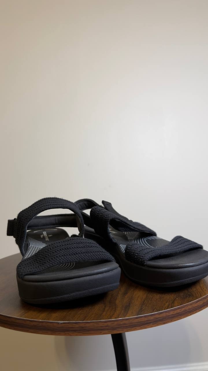 Clarks   Slingback  Sandals  Black  Fabric  8.5M  New  With  Box  $75