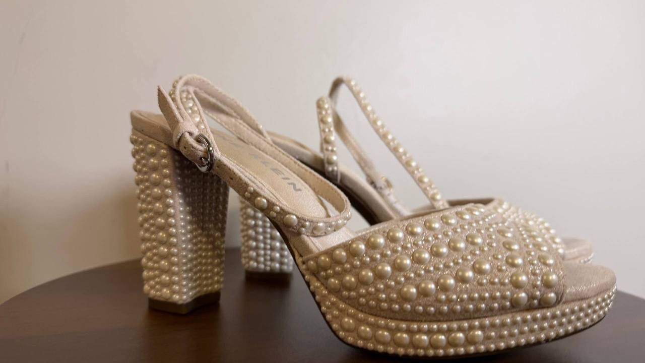 Anne Klein Dress Sandals 6M Bone Man-Made New in Box MSRP $119