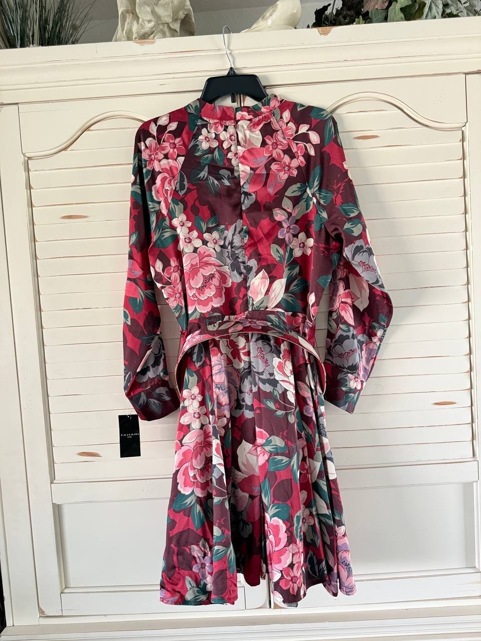 Tahari ASL Women's Red Floral Mock Neck Long Sleeve Belted Dress Size 14