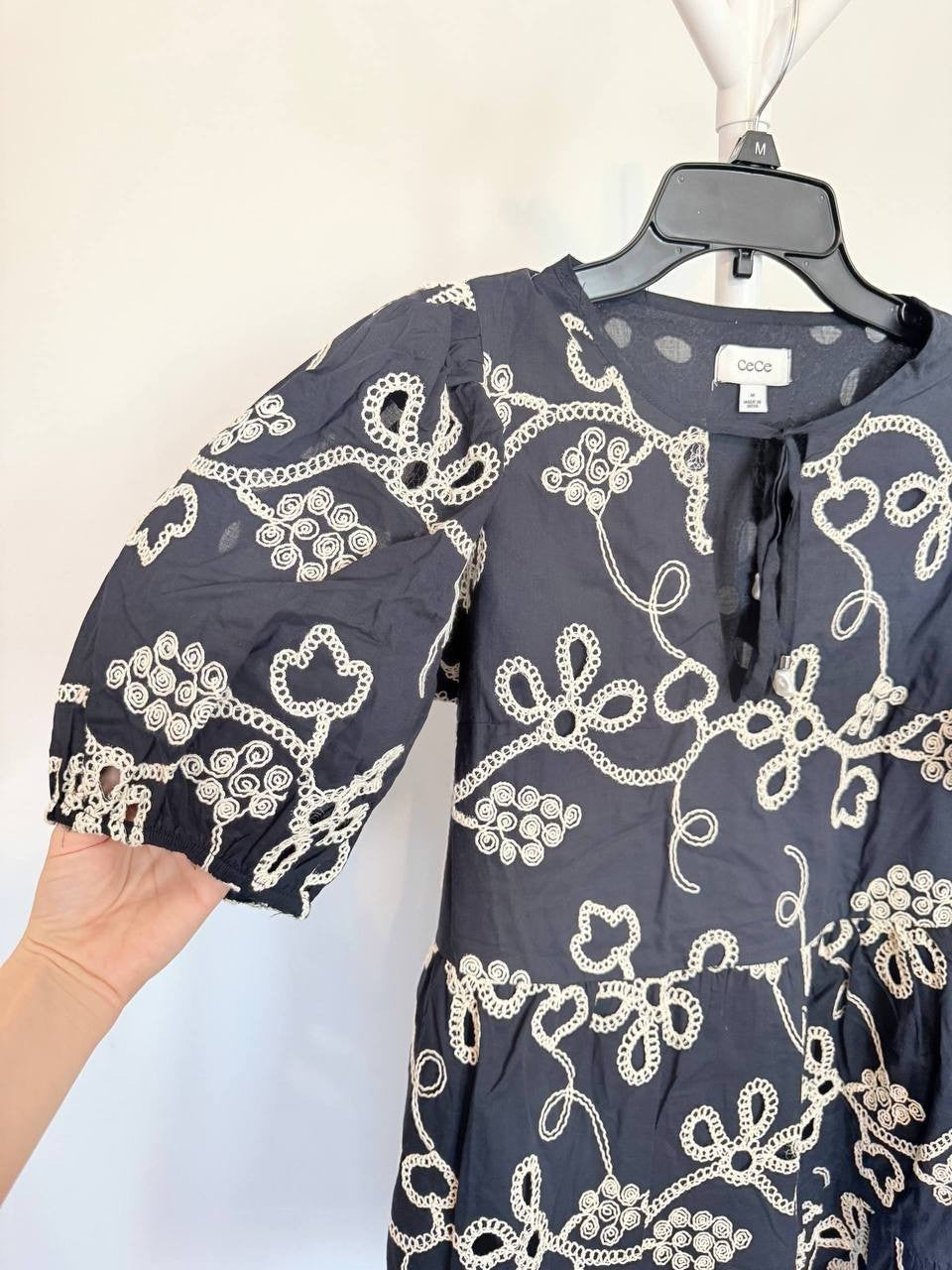 CeCe Floral‑Embroidered V‑Neck Puff‑Sleeve Tiered A‑Line Dress – Size M–NWT–$119